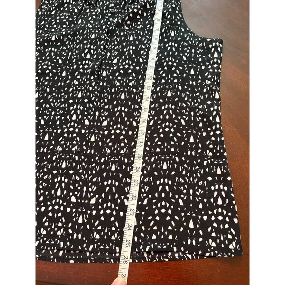 Ann Taylor LOFT Black & White Sleeveless Geometric Print Career Top Size Large - Picture 12 of 12